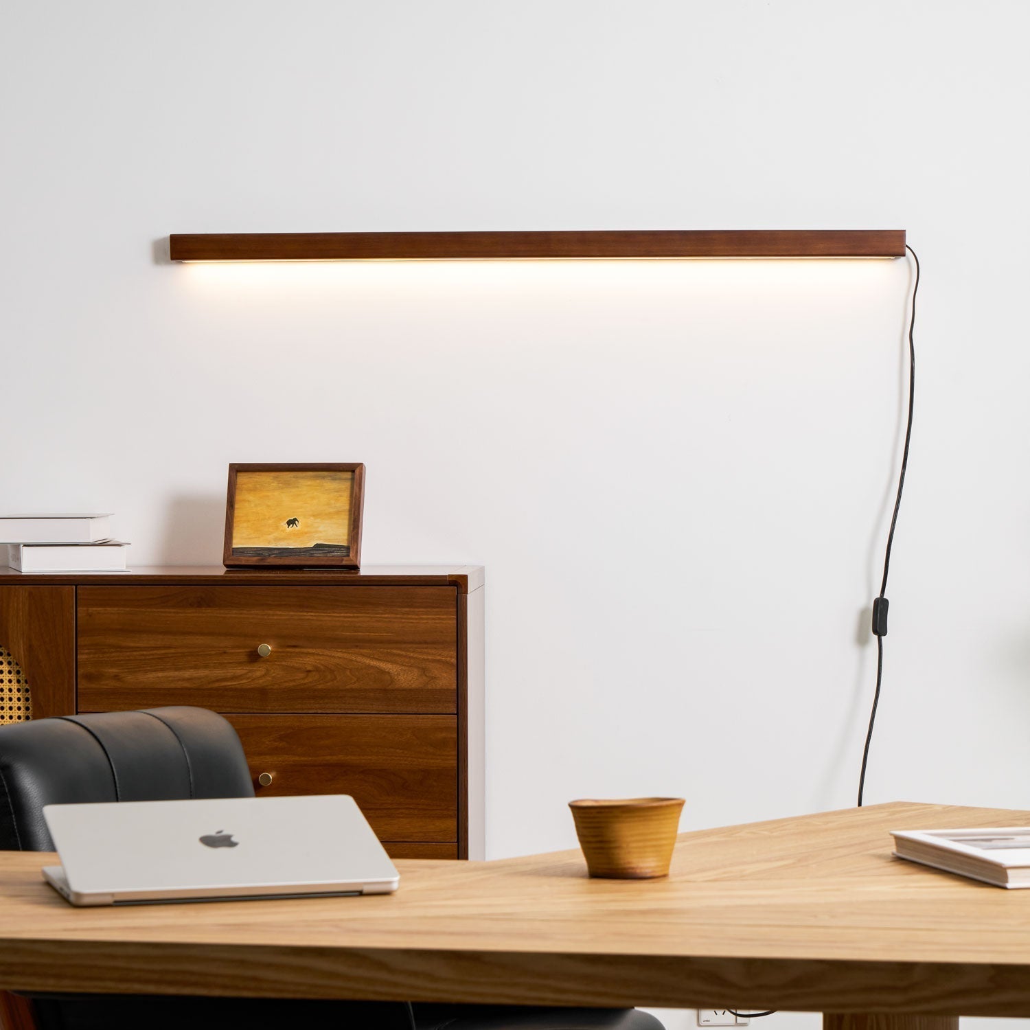 Lampe Murale Linéaire En Bois À BrancheR Pour Ambiance Chaleureuse