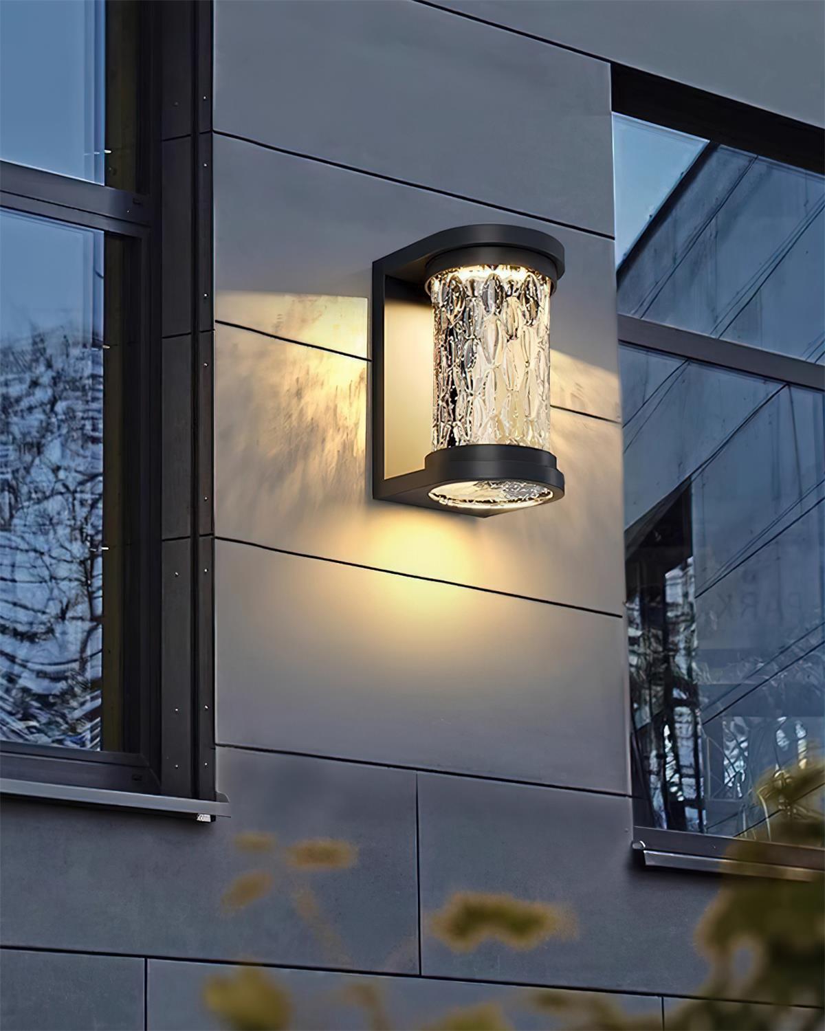 Applique Extérieure LED En Métal Avec Verre Texturé Pour Durée Prolongée