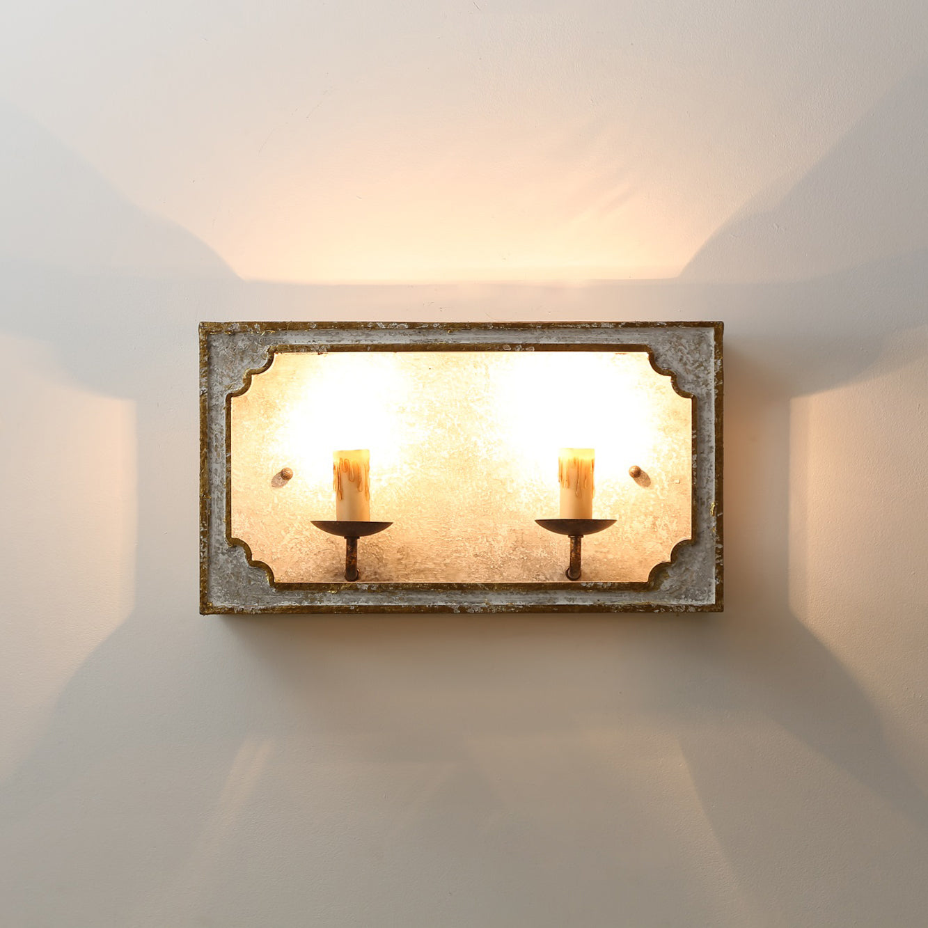 Lampe Murale Rustique Bois et Métal Avec Bras Ajustable