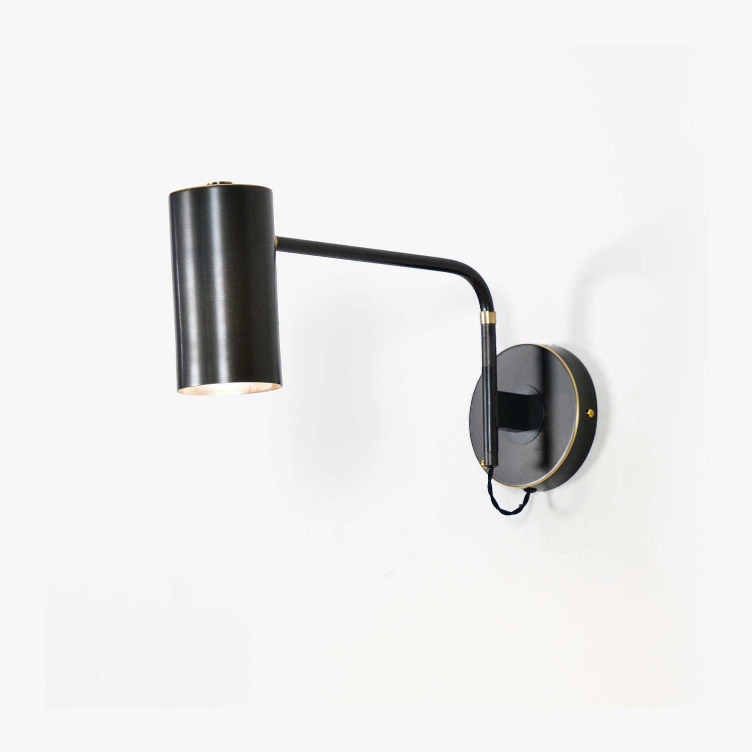 Lampe Murale Industrielle En Acier Et Laiton Pour Intérieur Élégance Durable