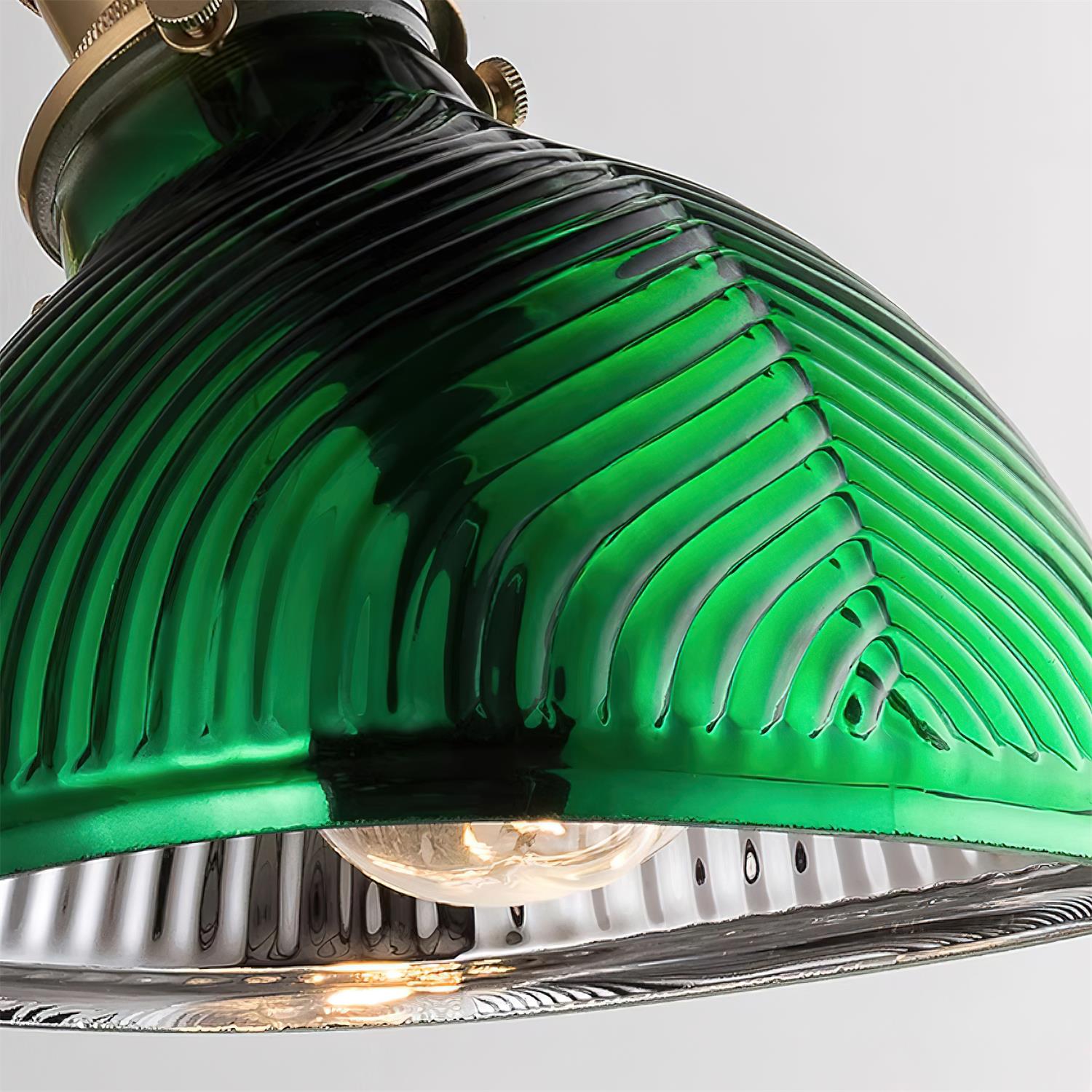 Applique Murale Canneleur Verre Vert Pour Lumière Douce Et Élégante