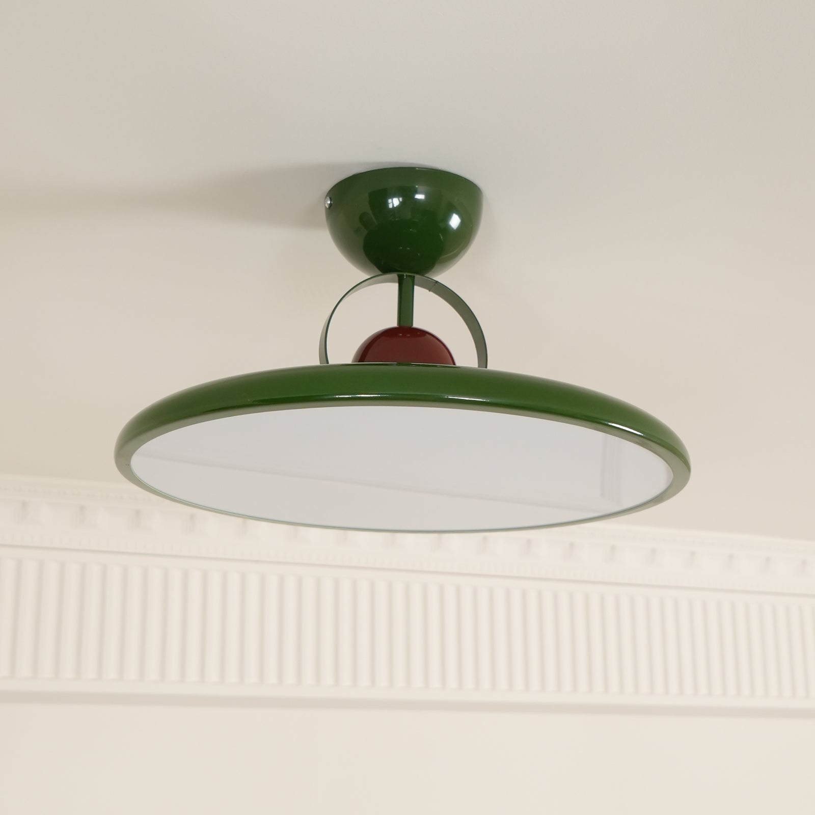 Plafonnier Rétro Moderne Avec LED Intégrée Pour Ambiance Premium