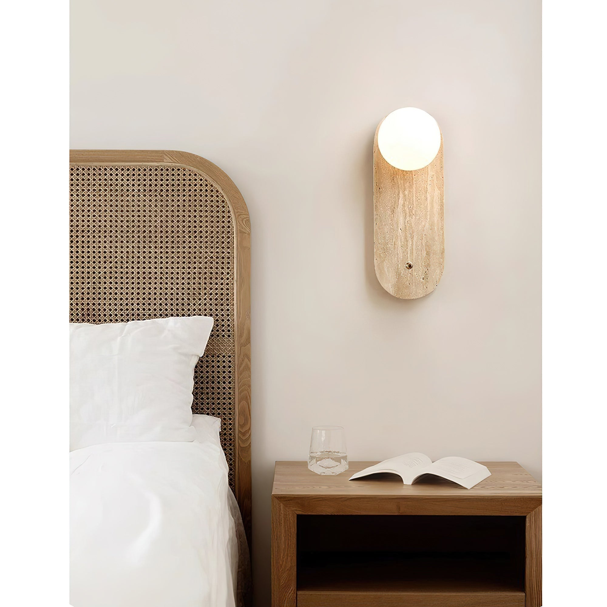 Lampe Murale Travertin Et Verre Moderne Pour Éclairage Doux Et Épuré