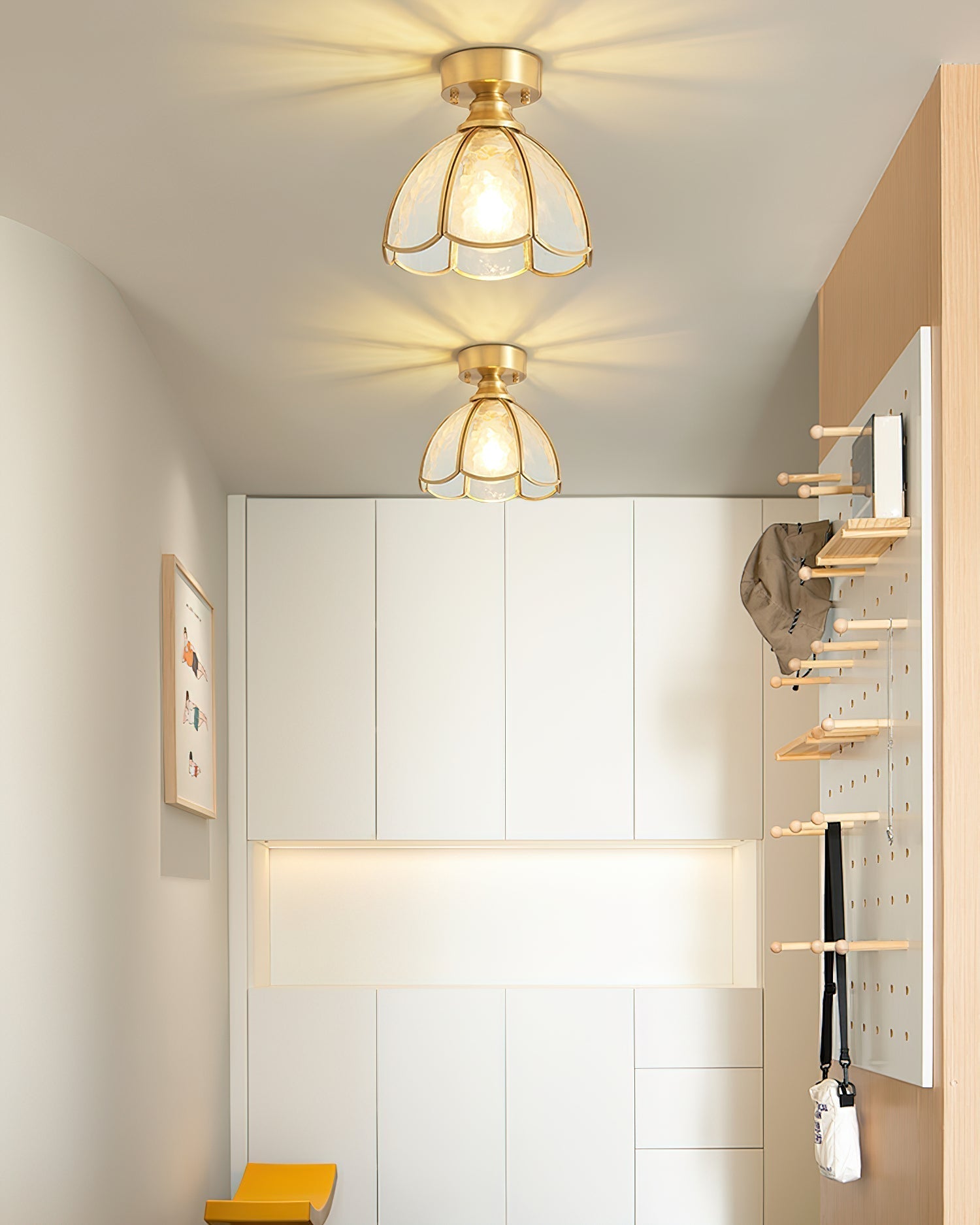 Plafonnier Vitrail Style Art Déco Pour Ambiance Élégante