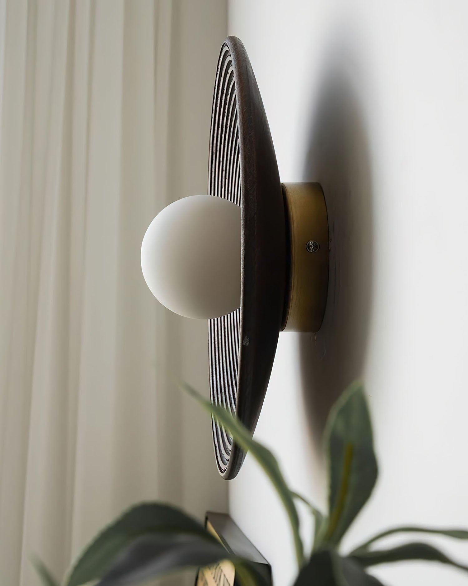 Luminaire Mural Bois Rond Minimaliste Ambiance Chaleureuse Et Variateur
