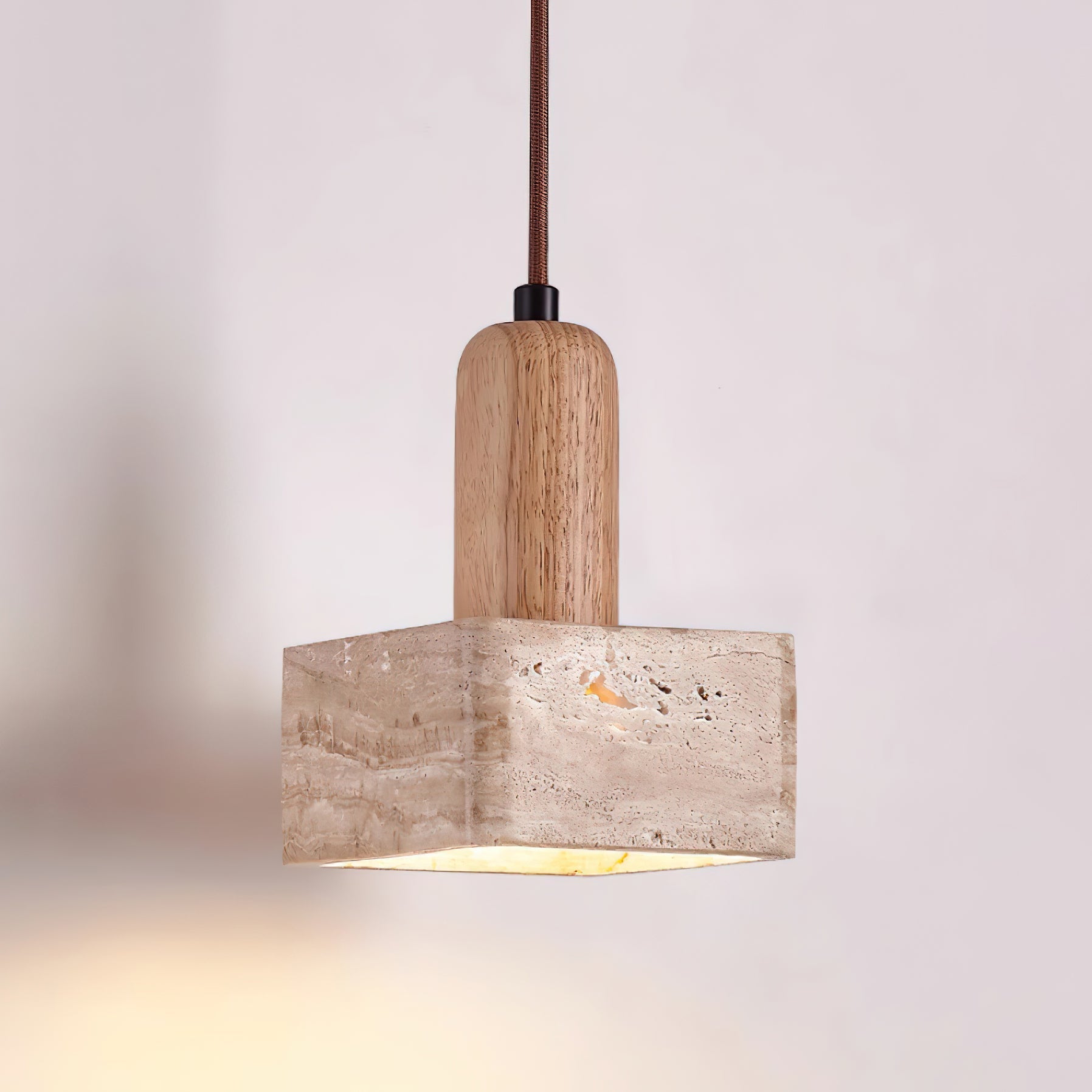 Lustre Suspendu Carré Avec Travertin Pour Éclairage Élégant