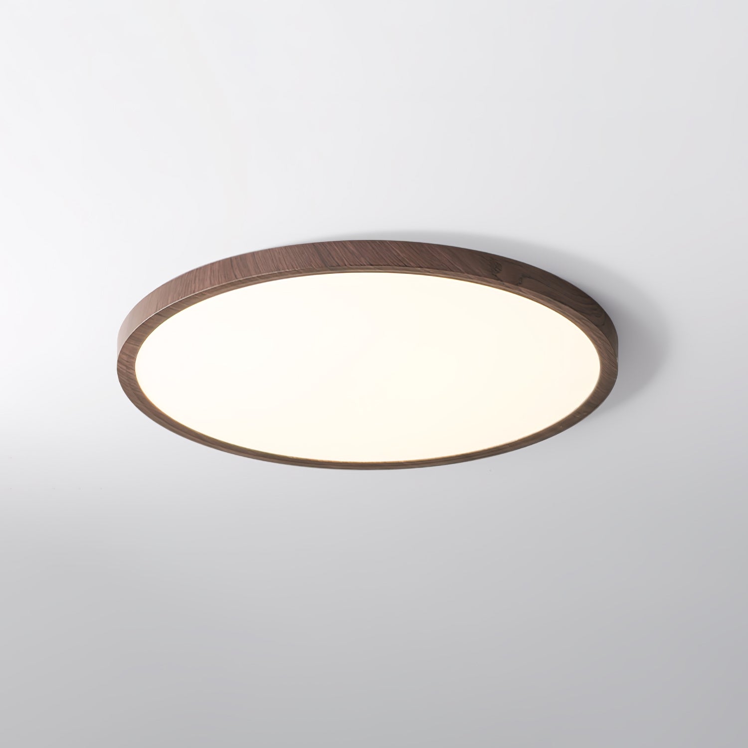Plafonnier Rond Fin En Noyer Pour Ambiance Chaleureuse Et Minimaliste