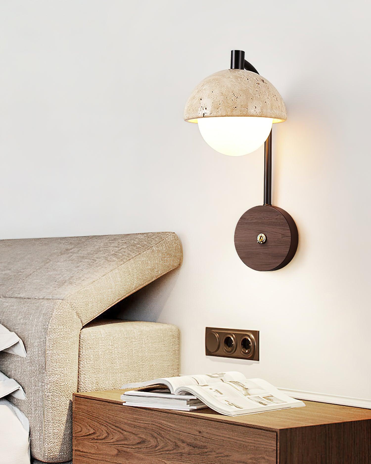 Lampe Murale en Travertin et Bois à Dôme pour Éclairage Élégant et Naturel